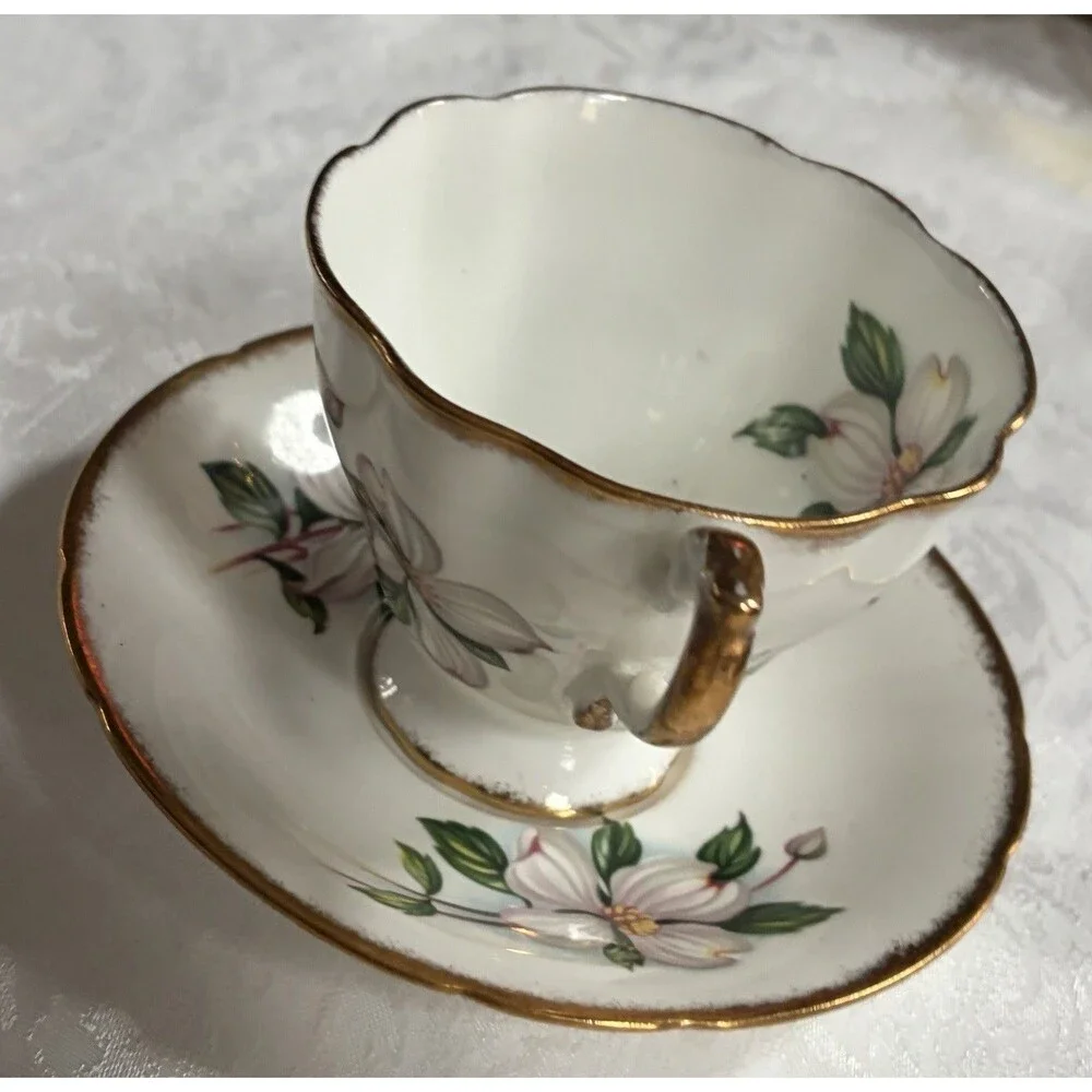 Paragon China Cup & Saucer | Canadian Provincial Flowers | Dogwood Blossoms